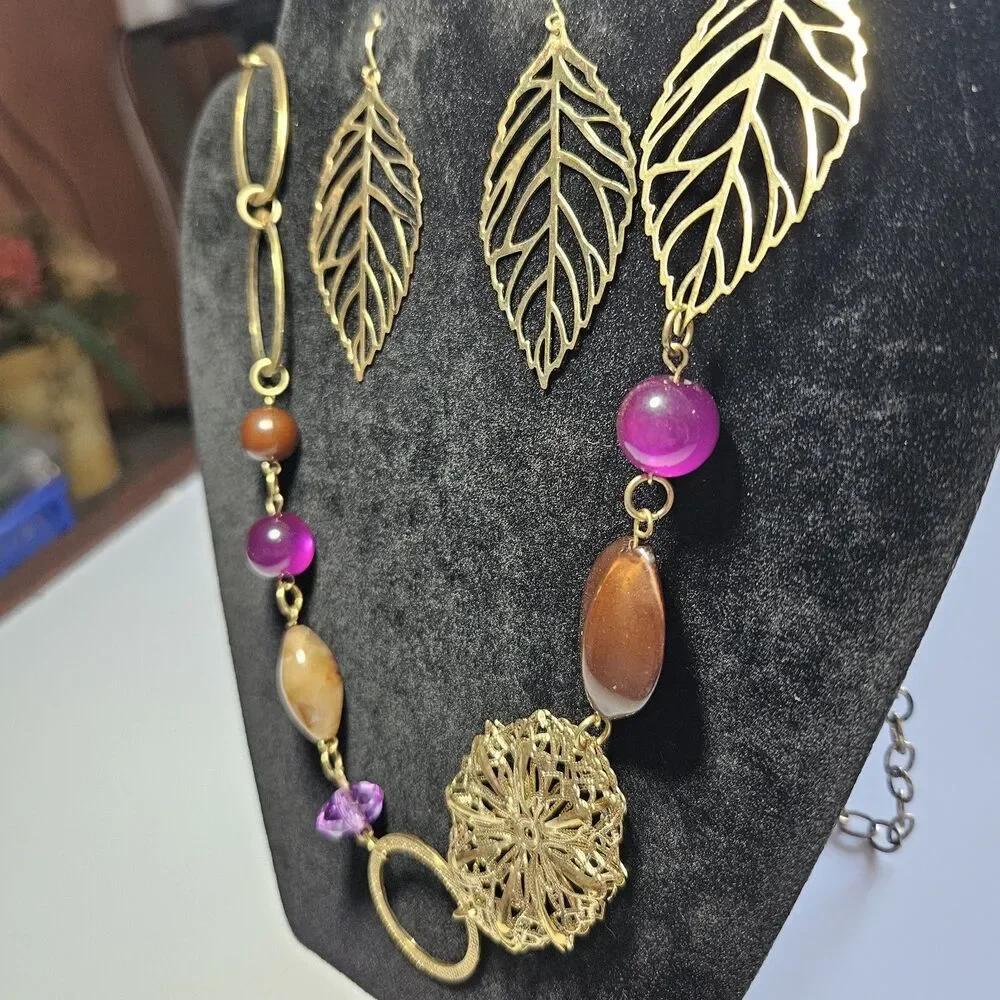 Gold Tone Autumn Colors Chunky Necklace & Leaf Earrings 42
